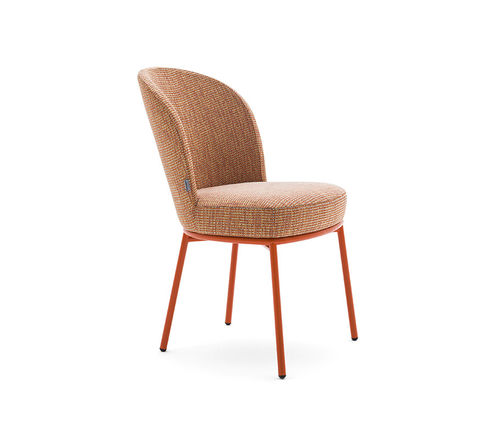 Chaise contemporaine - ROSE 03911 - Montbel - d'intérieur / en tissu / en cuir