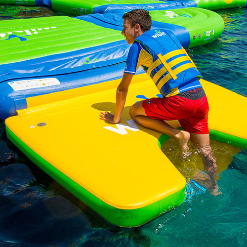 Jeu gonflable pour piscine publique - STEP - Wibit Sports