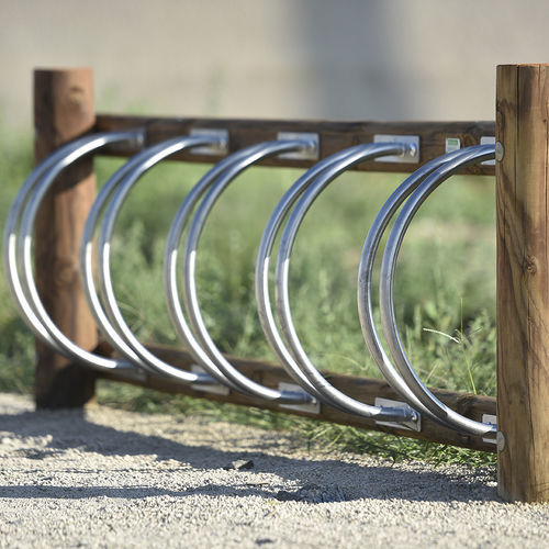 Range-vélo au sol - 630 006-181 - Rondino - pour espace public / en acier / en bois