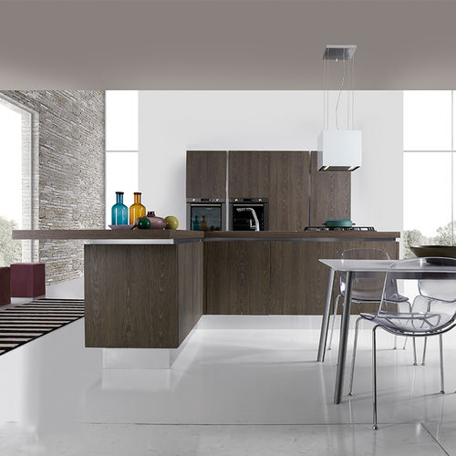 Cuisine contemporaine - BELLA - ARAN Cucine - en stratifié / en bois / avec îlot