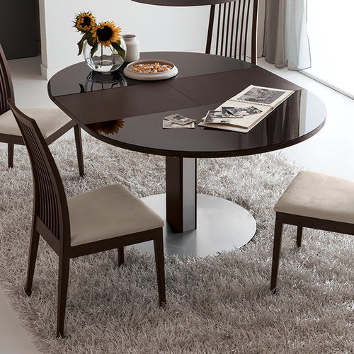 Table contemporaine - DEA - ARAN Cucine - en bois laqué / ronde / ovale