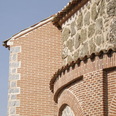 Brique pour façade - GRECO - La Paloma Cerámicas - creuse / lisse / rouge