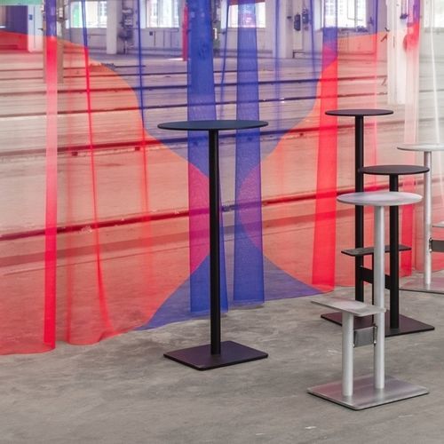 Table mange-debout contemporaine - COMBO 1 - Blå Station - en aluminium laqué / avec piètement en aluminium / ronde