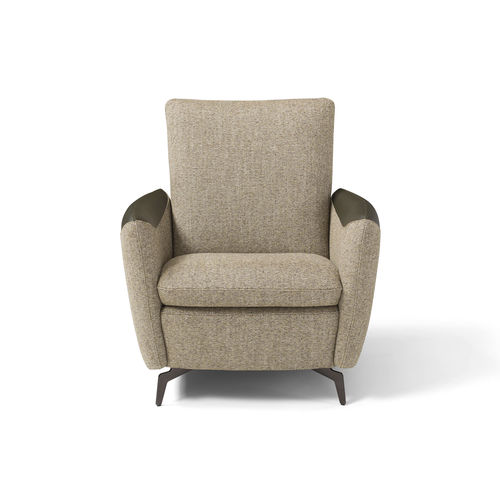 Fauteuil contemporain - Kilt - maxdivani - en tissu / en cuir / en bois