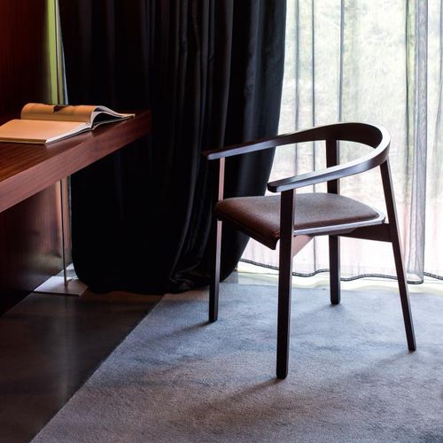Chaise contemporaine - PLUG : 2001 PO - Cizeta - d'intérieur / en tissu / en frêne