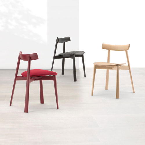Chaise contemporaine - REMO : 2201 SE - Cizeta - d'intérieur / en tissu / avec piètement en bois