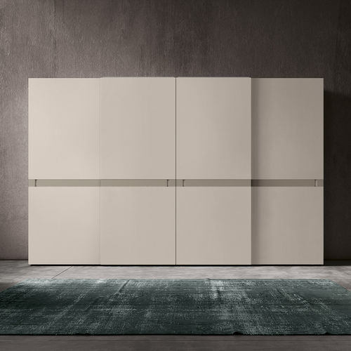 Armoire contemporaine - VITALYTY ACTION  - ColombiniCasa - en bois laqué / à porte coulissante / contract