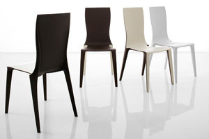 Chaise contemporaine - MILLY - Compar - en polyuréthane / empilable / résidentielle