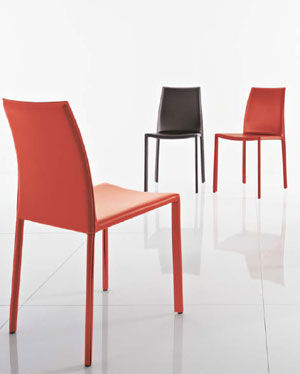 Chaise contemporaine - NEW ROMA - Compar - en cuir / résidentielle / sans accoudoirs
