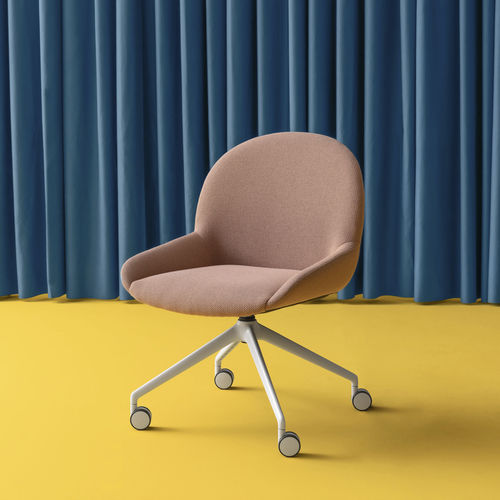 Chaise contemporaine - Elba - Crassevig - d'intérieur / en tissu / avec piètement en aluminium