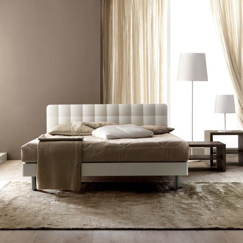 Lit double - TENDER - Doimo Cityline - contemporain / avec tête de lit / en bois laqué