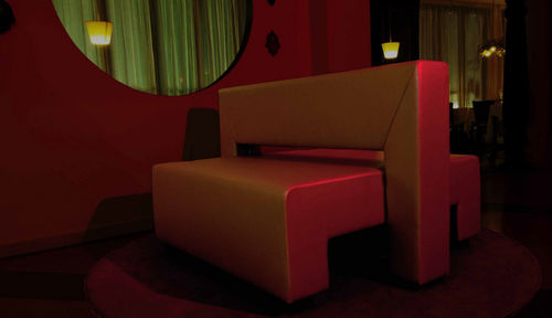 Banquette de bistrot contemporaine - CELIA-TITO - Domingolotti - en cuir / contract / avec dossier