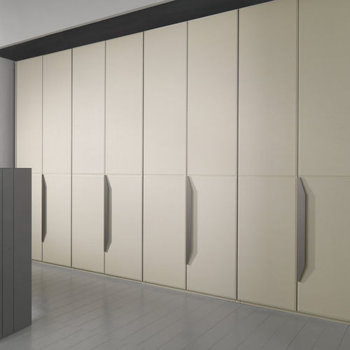 Armoire contemporaine - ATLANTE FLORES  - Emmebi Industria Mobili - en bois laqué / en chêne / en noyer