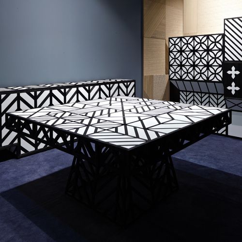 Table contemporaine - TUDOR-T - Emmemobili - en chêne / en MDF laqué / carrée