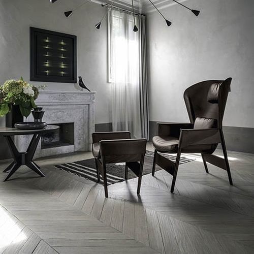 Fauteuil contemporain - HETA - Frag - en cuir / en hêtre / avec coussin amovible