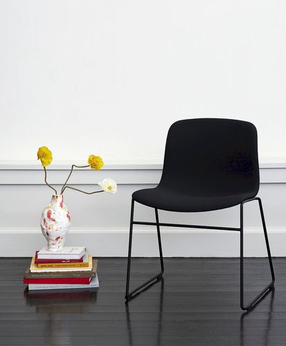 Chaise contemporaine - AAC09 - Hay a/s - d'intérieur / en tissu / avec piètement en acier inoxydable