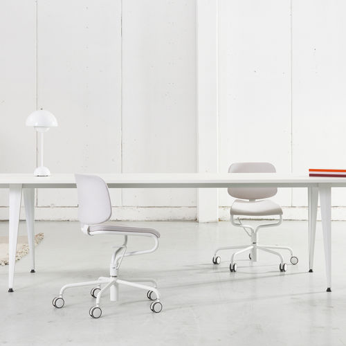 Chaise de bureau contemporaine - ADD WORK - Lammhults Möbel AB - en tissu / avec piètement en acier / avec piètement en métal chromé