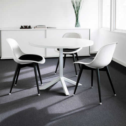 Table contemporaine - FUNK - Lammhults Möbel AB - en bois laqué / en mélaminé / avec piètement en aluminium