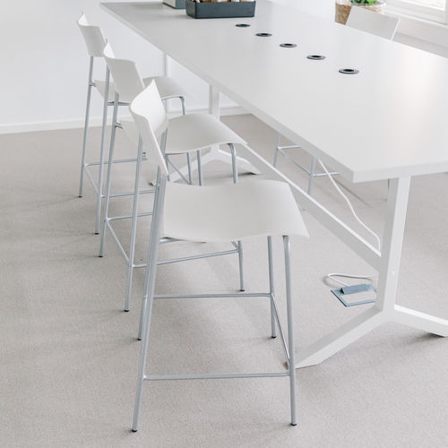 Chaise de bar contemporaine - CAMPUS - Lammhults Möbel AB - d'intérieur / en hêtre / en chêne