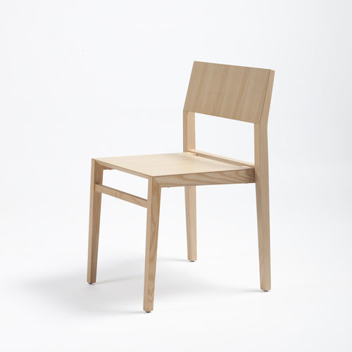 Chaise contemporaine - SKINNY - Livoni Edoardo & Figlio - d'intérieur / en frêne / empilable