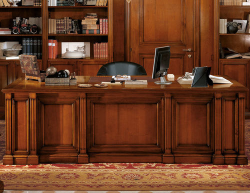 Bureau classique - ART. AT014 - Mobili Busatto - en cerisier / avec rangement / piétement en panneaux