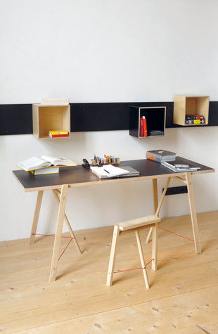 Bureau contemporain - 5° - Moormann Nils Holger - en bois / 4 pieds