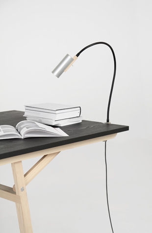Lampe de table - LA FUNSEL - Moormann Nils Holger - en aluminium / contemporaine / d'intérieur