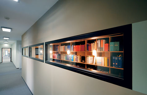 Bibliothèque contemporaine - FNP ARCHIVE - Moormann Nils Holger - en bois