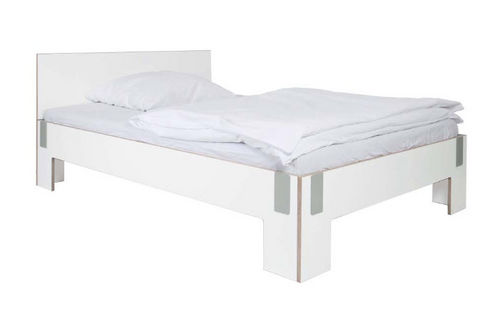 Lit simple - TAGEDIEB - Moormann Nils Holger - contemporain / en bois / 160x200 cm