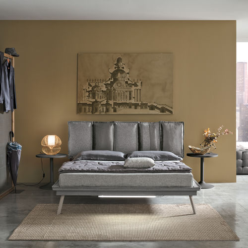 Lit double - SANTORINI - Target Point - contemporain / avec tête de lit / avec base de rangement