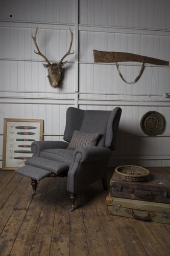 Fauteuil classique - LAUDALE - Tetrad Associates - en tissu / à dossier inclinable / à roulettes