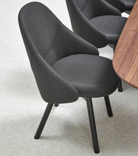 Chaise de salle à manger contemporaine - Albu - TON a.s. - d'intérieur / en tissu / en cuir