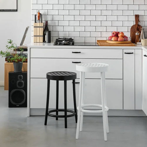 Tabouret de bar contemporain - 822  - TON a.s. - en contreplaqué / avec piètement en hêtre / 4 pieds