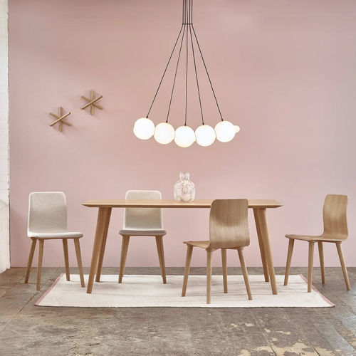 Table à manger design scandinave - Malmö 706 - TON a.s. - en chêne / en hêtre / avec piètement en chêne