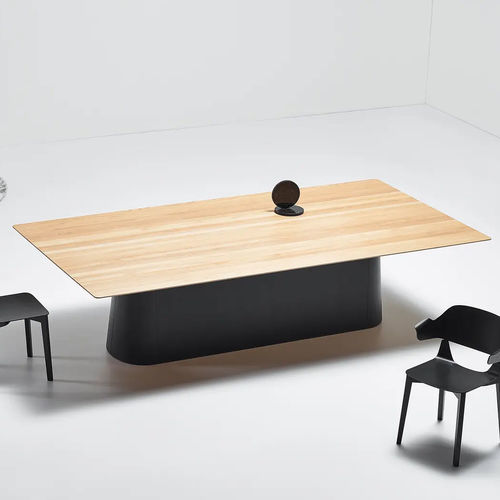 Table contemporaine - P.O.V. 467 - TON a.s. - en chêne / en hêtre / en noyer américain