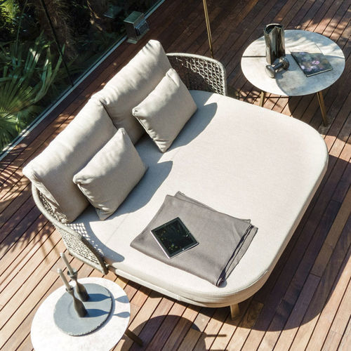 Méridienne contemporaine - Emma Compact low - Varaschin - en tissu déperlant / en corde / en aluminium peint