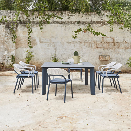 Table à manger contemporaine - PLINTO Low - Varaschin - en HPL / en céramique / avec piètement en aluminium peint