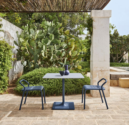 Pied de table en aluminium extrudé - PLINTO  - Varaschin - en fonte d'aluminium / contemporain / pour table mange-debout