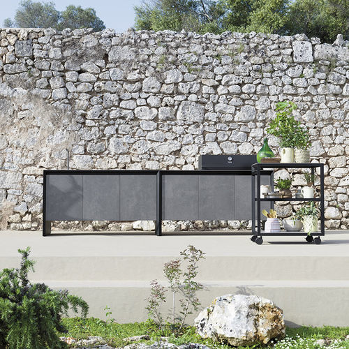 Buffet contemporain - OUTDOOR COOKING - Varaschin - aluminium / en céramique / de jardin