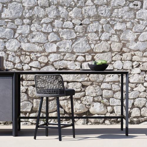 Table d'extérieur - COOKING - Varaschin - contemporaine / en céramique / avec piètement en aluminium