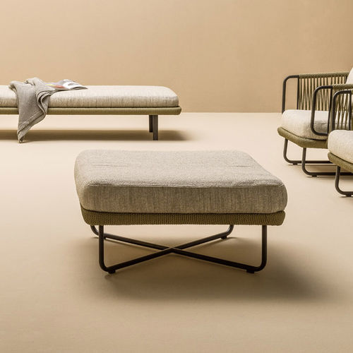 Pouf contemporain - BABYLON - Varaschin - en tissu / en aluminium peint / en fibres synthétiques