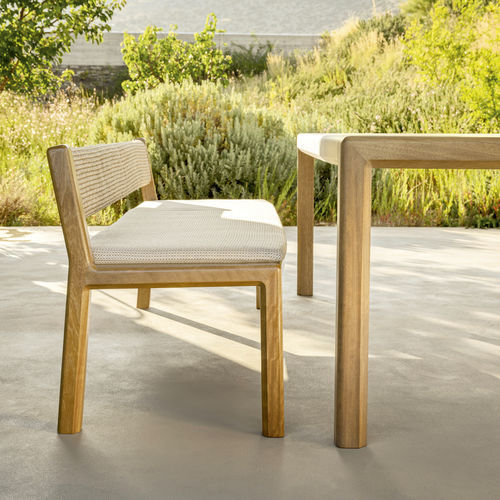 Banc contemporain - 25791 - Varaschin - bois / en iroko / sans dossier