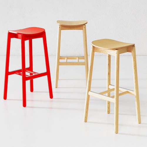 Tabouret de bar contemporain - Nico - Zilio A&C - en contreplaqué / en frêne / avec piètement en bois
