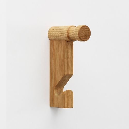 Patère contemporaine - Frank - Zilio A&C - en chêne / double
