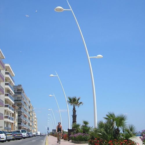 Lampadaire urbain - FLUANCE - Valmont France - contemporain / en aluminium / en acier