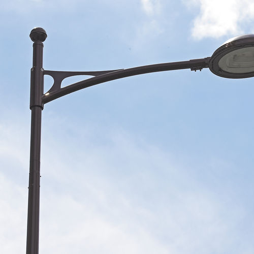 Lampadaire urbain - EVA - Valmont France - contemporain / en aluminium / en acier