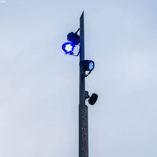 Lampadaire urbain - OBLIK - Valmont France - contemporain / en acier / quadruple