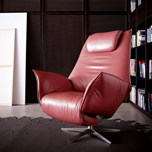Fauteuil contemporain - SAFIRA - Koinor - en tissu / en cuir / avec repose-pieds