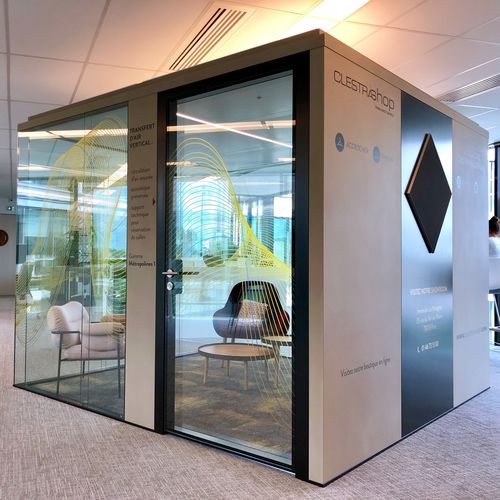 Bureau POD acoustique - FIZZ BOX CREATION - Clestra - modulable / avec éclairage LED intégré / avec prise de courant intégrée