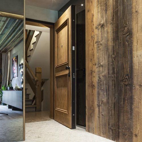 Porte d'intérieur - PROJECT - Oikos Venezia - en bois / battante / classique